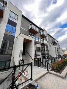 Townhouse For Sale In L'Amoureaux, Toronto, Ontario