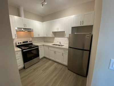 1 BEDROOM - BRAND NEW NEVER LIVED IN UNIT