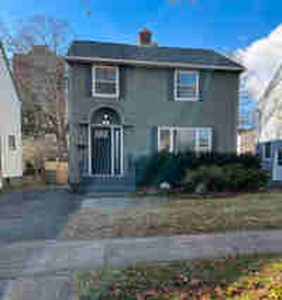 Charming South End Halifax Home: 4 Bedrooms and 2.5 Bathrooms