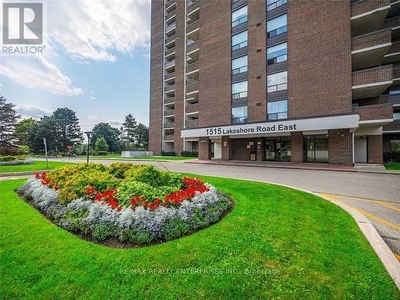 Condo For Sale In Lakeview, Mississauga, Ontario