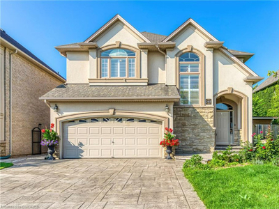 Impeccably Maintained 4 Bdrm Family Residence in Joshua Creek