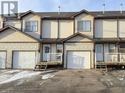 Townhouse For Sale In Northridge, Grande Prairie, Alberta