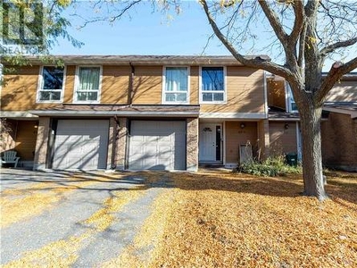 Townhouse For Sale In Pineview, Ottawa, Ontario