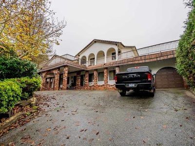 12935 SOUTHRIDGE DRIVE Surrey