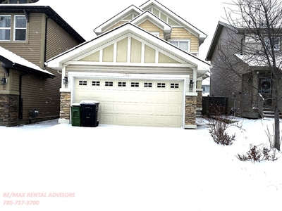Edmonton Pet Friendly House For Rent | Heritage Valley | SPACIOUS 3 BED, 2.5 BATH