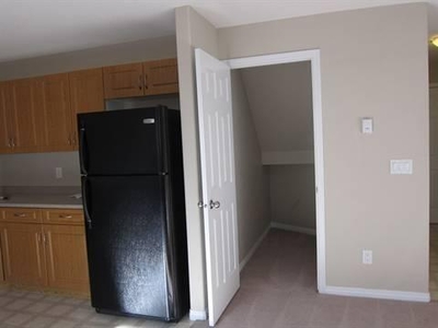 2 Bedroom Condominium Edmonton AB For Rent At 1500