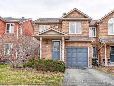3 Bed Freehold End-Unit Townhome in Milton