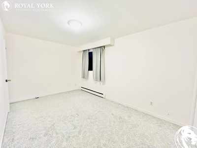 3 Bedroom Apartment Unit Toronto ON For Rent At 2745