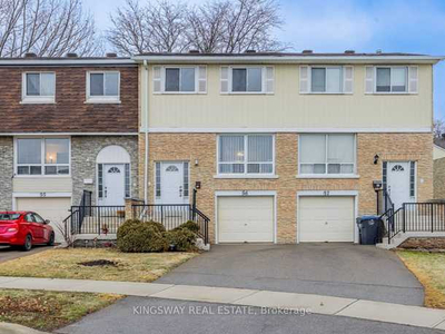 3BR 2WR Condo Townh... in Mississauga near Dundas & Wolfdale\