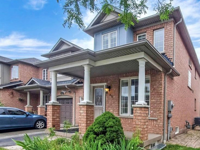 Freehold End Townhouse Near Lakeside park for Sale by Owner