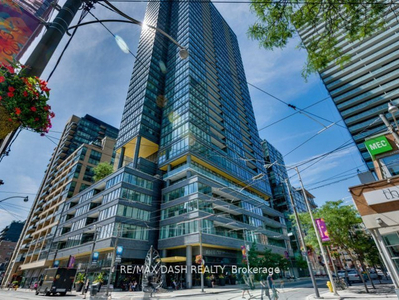1 Bed+Den Downtown Condo! Live the Trendy King West Lifestyle!