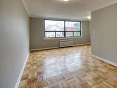 1 Bedroom 1 Bath Apartment For Rent - 1500 Eglinton Ave W, Toron