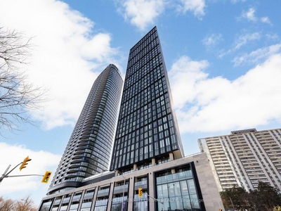 305 - 575 Bloor St E