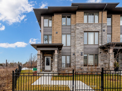 ✨BEAUTIFUL AND SUNNY 3 BEDROOM END UNIT MODERN TOWNHOUSE!