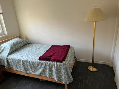 Fergus Room for rent available now