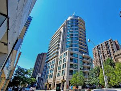 Fully Furnished Bachelor in the Heart of Yorkville!