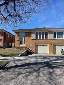 House for sale, 10 Watney Cres, in Toronto, Canada