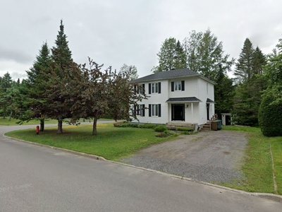 House for sale, 7 Ch. du Boisé, Lac-Beauport, QC G3B2A3, CA, in Lac-Beauport, Canada