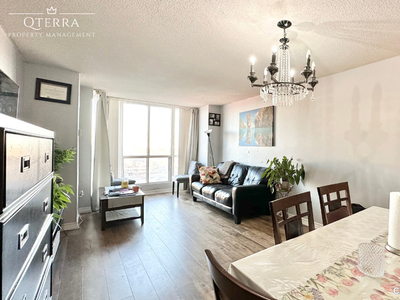 LUXURIOUS 2 BED, 2 BATH CONDO LIVING - YOUR URBAN OASIS!