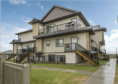 Edmonton Pet Friendly Townhouse For Rent | Terwillegar | All Utilities included South Terwillegar