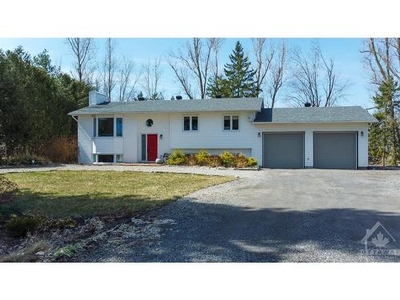 House In Osgoode, Ottawa, Ontario