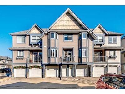 Townhouse For Sale In Evergreen, Calgary, Alberta