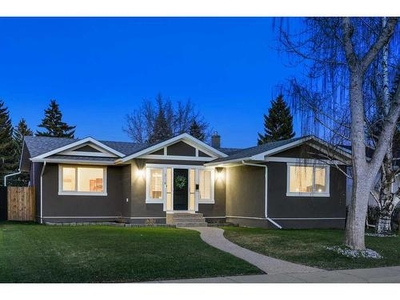 House For Sale In Acadia, Calgary, Alberta
