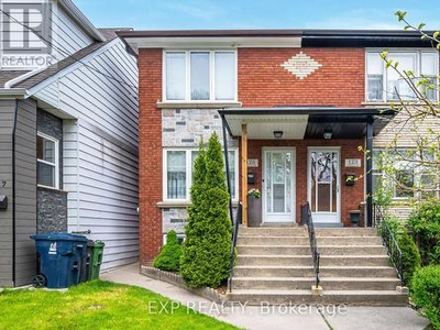 House For Sale In Earlscourt, Toronto, Ontario