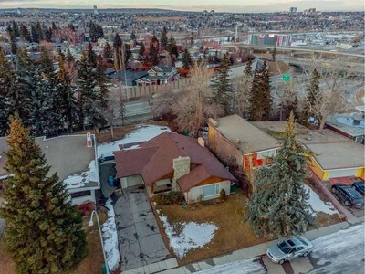 House For Sale In Scarboro/ Sunalta West, Calgary, Alberta