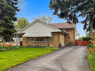 30 Mendip Cres E