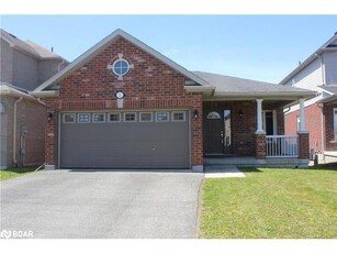 House For Sale In Barrie, Ontario