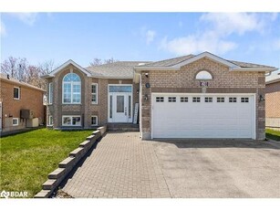 House For Sale In Barrie, Ontario