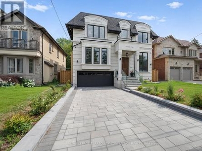 House For Sale In Willowdale West, Toronto, Ontario