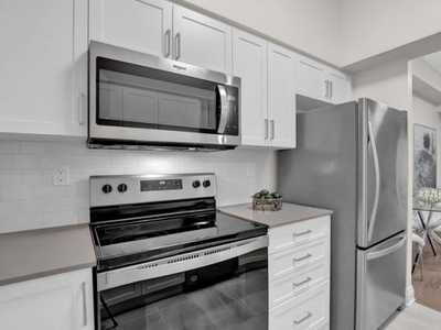 2 Bedroom Apartment Unit Kingston ON For Rent At 2799