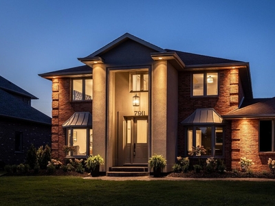 4 bedroom luxury Detached House for sale in Niagara Falls, Ontario