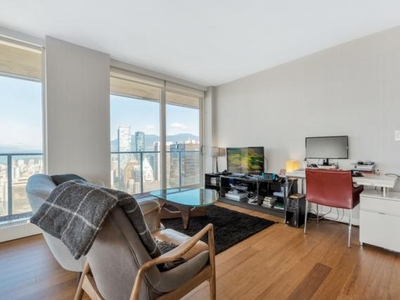 2 Bedroom Condominium Vancouver BC For Rent At 6500