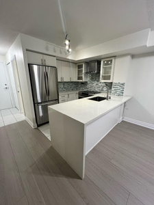 1-bed + den, 2-bath by Bayview TTC subway (17a Barberry Pl)!
