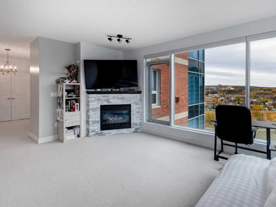 1 bedroom with river view in downtown Calgary