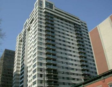 2-BDRM CONDO IN THE HEART OF DOWNTOWN !!