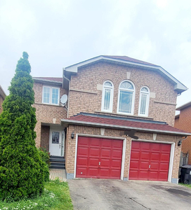 3 Bedrooms basement avaiable for rent in REXDALE