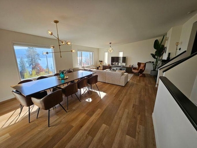 4 Bedroom Apartment Unit West Kelowna BC For Rent At 4500