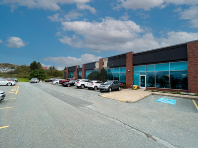 Contemporary, Move-In Ready Office Space in Bayers Lake