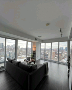 Downtown Toronto Luxury Studio Condo - corner unit, high floor