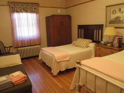 Old Nurses Residence Guest House daily Seasonal Rooms for rent