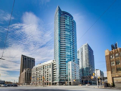 one bedroom condo at Toronto downtown