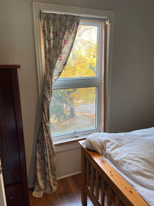 Room in a beautiful house in the country minutes from Brampton