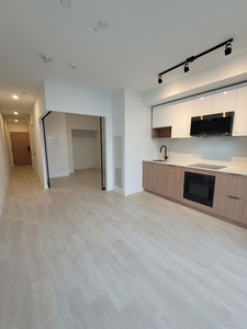 Toronto Pet Friendly Apartment For Rent | Modern Luxury Living in Regent