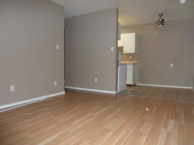 2 Bedroom Apartment Unit Edmonton AB For Rent At 999