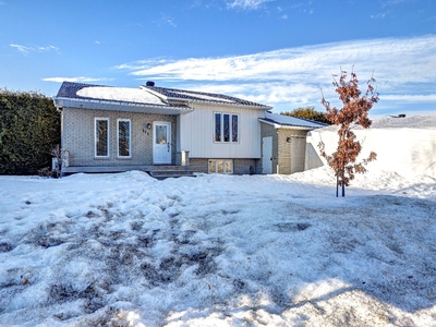 House for sale, 371 Rue Vicky, Saint-Joseph-du-Lac, QC J0N1M0, CA, in Saint-Joseph-du-Lac, Canada