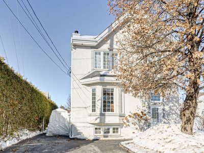 House for sale, 453 Rue des Tilleuls, Lachenaie, QC J6X4C9, CA, in Terrebonne, Canada